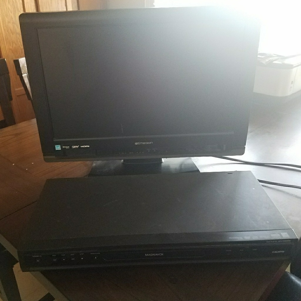 Fully functioning tv & vcr